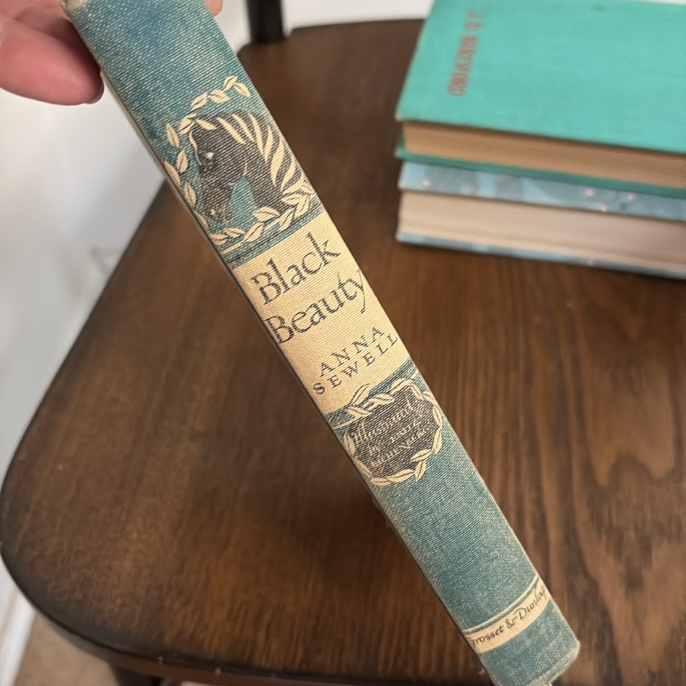 Black Beauty Vintage Hardcover Book - Picture 2 of 5